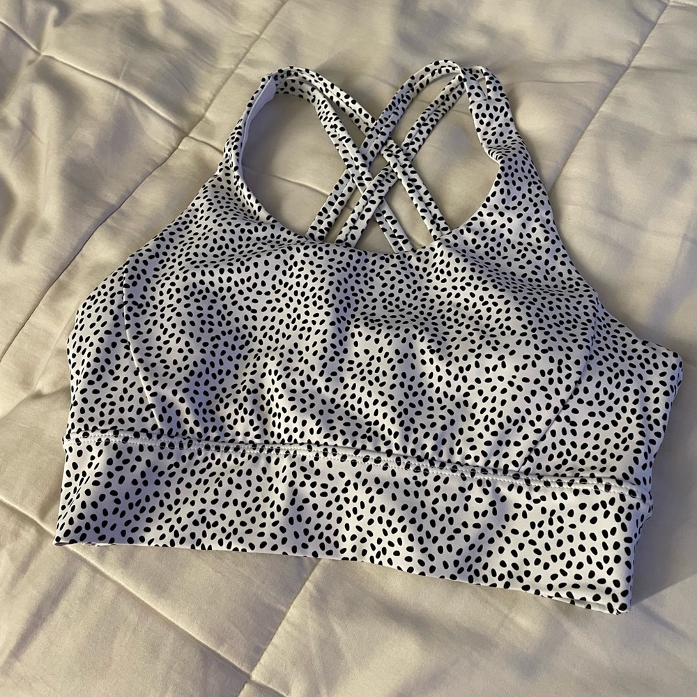 Buff bunny, Rosa sports bra